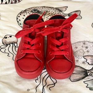 Converse Red toddler size 7